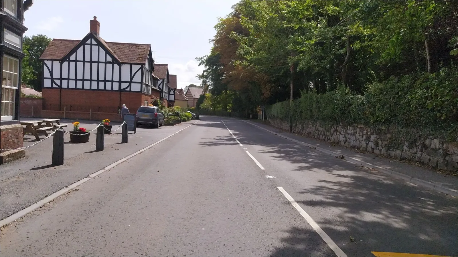 The Talbot at Iwerne Minster — street-level view