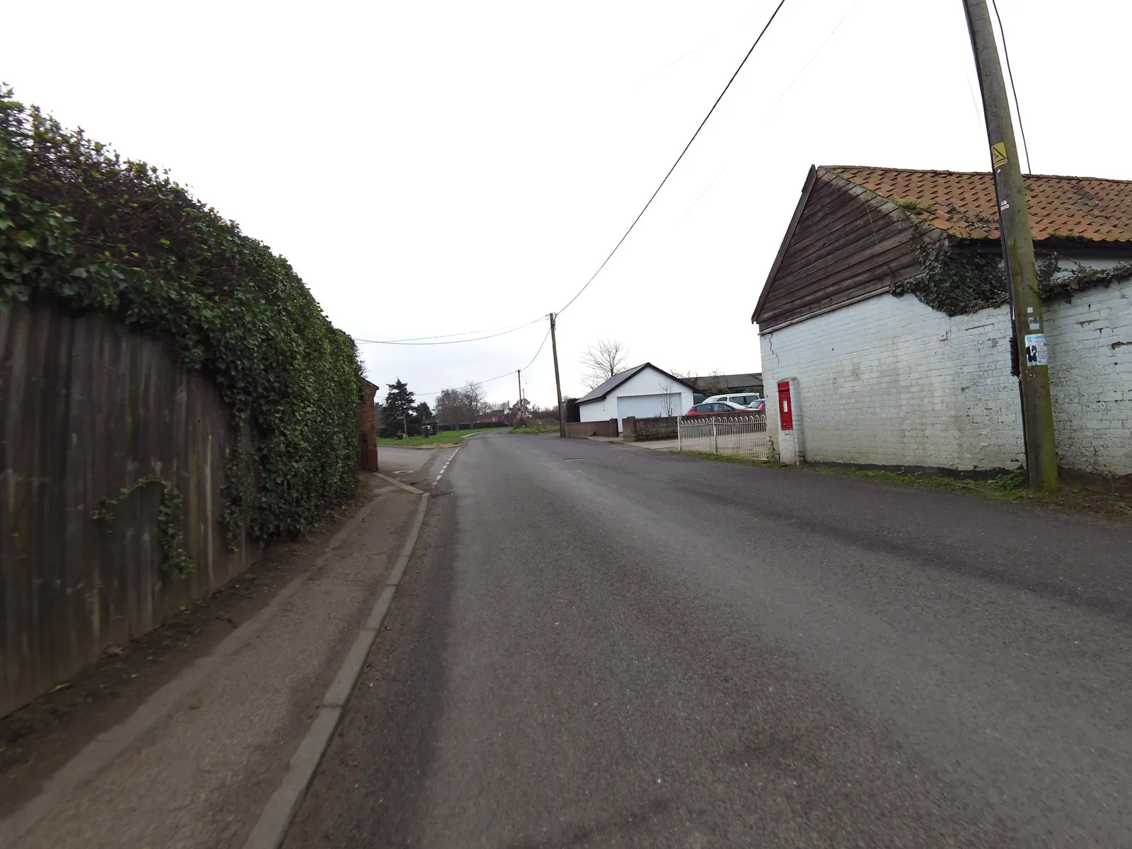 The White Horse, Kirton — street-level view