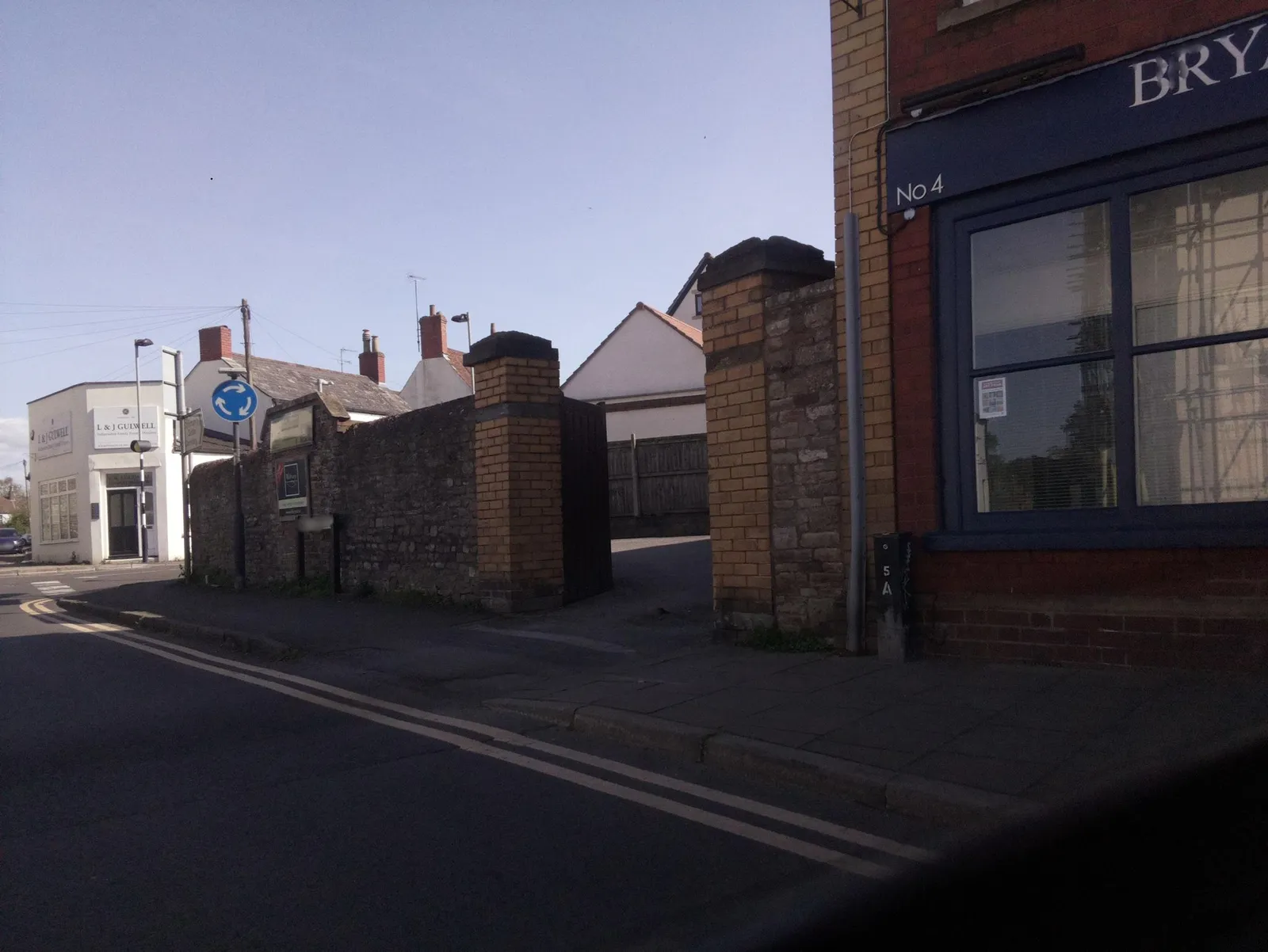 Thornbury Tandoori — street-level view