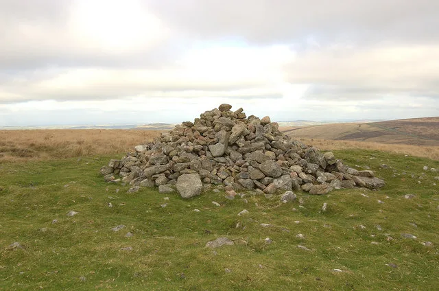 Two cairns on the summit of Water Hill 450m north west of Warren House Inn