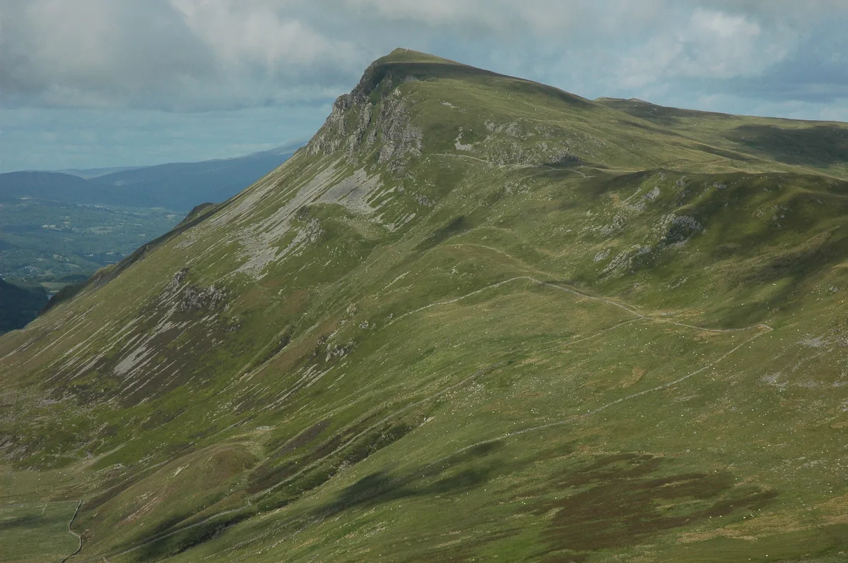 Tyrrau Mawr