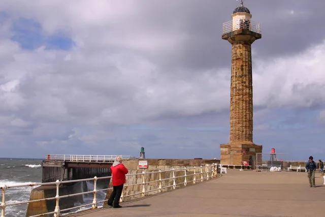 Whitby West Pier Lighthouse