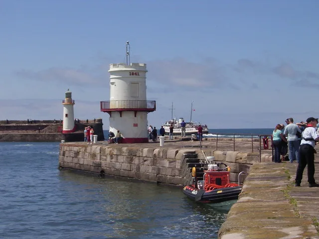 Whitehaven North Pier light