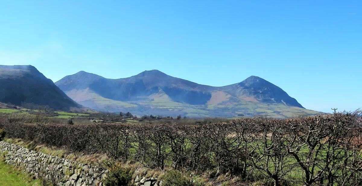 Yr Eifl (Garn Ganol)